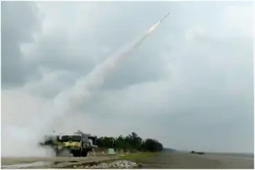 भारत ने आकाश मिसाइल के नये संस्करण का सफल परीक्षण किया