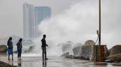 चक्रवाती तूफान ‘मैंडूस’ ने तमिलनाडु में तट को पार करना शुरू किया