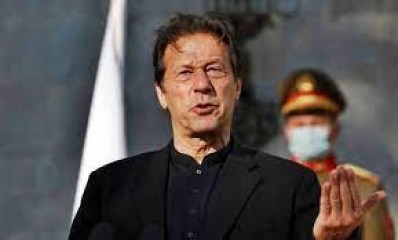 पाकिस्तान के पूर्व प्रधानमंत्री इमरान खान को गिरफ्तार करने उनके आवास पहुंची पुलिस