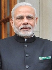 प्रधानमंत्री मोदी ने अहमदाबाद में किया मतदान