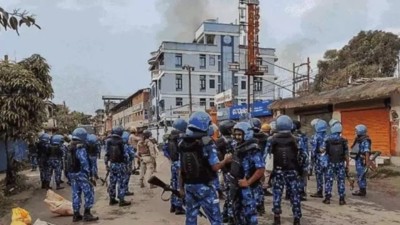 मणिपुर: चुराचांदपुर में भीड़ ने एसपी कार्यालय पर किया हमला
