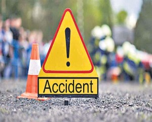 हापुड़: सड़क दुर्घटना में 6 लोगों की मौत