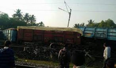 ओडिशा में कोयला ले जा रही मालगाड़ी के तीन डिब्बे पटरी से उतरे