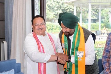 हिमाचल प्रदेश के सिरमौर से कांग्रेस के पूर्व नेता हरप्रीत सिंह रतन कल भाजपा के राष्ट्रीय अध्यक्ष जे.पी. नड्डा के आवास पर भाजपा में शामिल