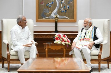 छत्तीसगढ़ के मुख्यमंत्री भूपेश बघेल ने आज दिल्ली में प्रधानमंत्री नरेंद्र मोदी से मुलाकात की।