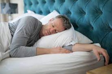 यदि नींद ठीक से पूरी नहीं हुई तो डिमेंशिया का खतरा बढ़ जाता है : शोध