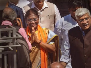 मुर्मू ने बंगाल भाजपा के सांसदों-विधायकों से मुलाकात की, राष्ट्रपति चुनाव में समर्थन का आश्वसन मिला