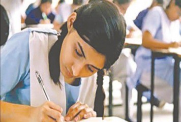 आंध्र प्रदेश सरकार ने अदालत को 10वीं कक्षा की परीक्षा स्थगित करने की जानकारी दी