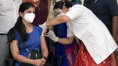 ओडिशा में कोविशील्ड खुराकों की 'कमी' के कारण 11 जिलों में टीकाकरण अभियान रोका गया