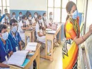 स्कूलों और अभिभावकों ने प्रदूषण के मद्देनजर कक्षाएं बंद करने के सरकार के फैसले का स्वागत किया