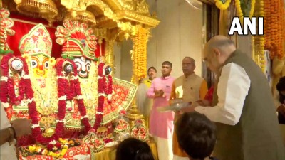 गुजरात: केंद्रीय गृह मंत्री अमित शाह ने अहमदाबाद के जगन्नाथ मंदिर में पूजा की।