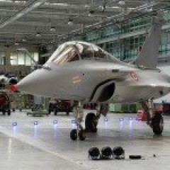 लद्दाख में चीन की हरकतों पर लगाम लगाने के लिए भारत  जंगी विमान राफेल की तैनाती की है