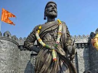 महाराष्ट्र : शिवाजी के राज्याभिषेक की 350वीं वर्षगांठ पर कार्यक्रम में शिंदे, फडणवीस हुए शामिल