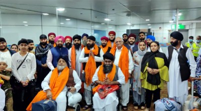 अफगानिस्तान से 55 सिख एवं हिंदू शरणार्थी दिल्ली पहुंचे : आप सांसद