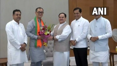 मणिपुर के विधायक राजकुमार इमो सिंह ने भाजपा में शामिल होने के बाद पार्टी के राष्ट्रीय अध्यक्ष जे.पी. नड्डा से मुलाकात की।
