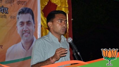 प्रमोद सावंत ने तृणमूल और आम आदमी पार्टी पर गोवा में ‘बैनर प्रदूषण’ फैलाने का आरोप लगाया