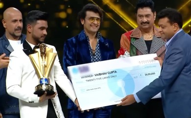 कानपुर के सिंगर वैभव गुप्ता ने जीता 'इंडियन आइडल 14' का खिताब