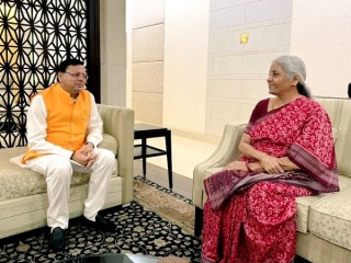 उत्तराखंड के मुख्यमंत्री ने नई दिल्ली में केंद्रीय वित्त मंत्री से की मुलाकात