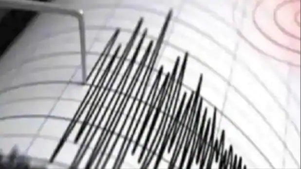 सुबह 3.37 मिनट पर करगिल में 4.7 तीव्रता का भूकंप महसूस किया गया. नेशनल सेंटर फॉर सिस्मोलॉजी के मुताबिक भूकंप का केंद्र करगिल से 433