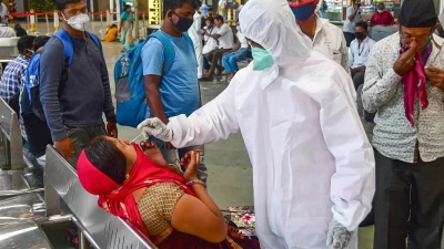 कोविड-19 : केरल में 7,427 नए मामले, तमिलनाडु में 14 जबकि कर्नाटक में 10 मरीजों की मौत