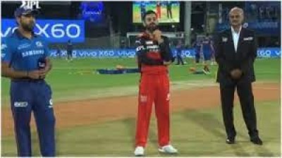 मुंबई इंडियन्स के नौ विकेट पर 159 रन