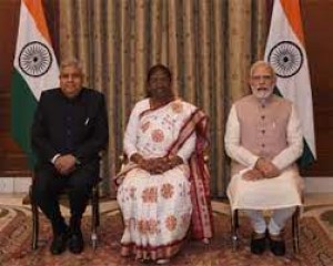 प्रधानमंत्री मोदी ने उपराष्ट्रपति पद की शपथ लेने पर धनखड़ को बधाई दी