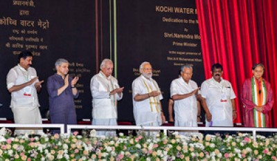 विजयन ने केरल को वंदे भारत एक्सप्रेस ट्रेन आवंटित करने के लिए प्रधानमंत्री का आभार जताया