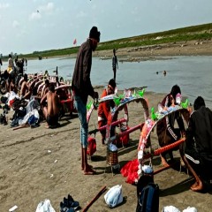महाशिवरात्रि गंगा घाटों पर जुट रही कांवड़ियों की भीड़