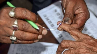 जम्मू-कश्मीर में सुरक्षा परिदृश्य को ध्यान में रखते हुए सर्दी के बाद चुनाव संभव : सूत्र