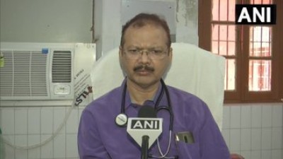 डेंगू का प्रकोप बढ़ा हुआ है। अत्यधिक थकान, कमजोरी, बुखार, सिर दर्द वाले मरीज आ रहे हैं : डॉ राजेश कुमार, ज़िला अस्पताल के एम डी मेडिसिन, फिजिशियन, गोरखपुर