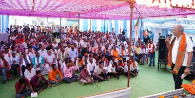लोकसभा चुनाव : भाजपा कार्यकर्ताओं ने बृजमोहन को प्रचंड मतों से जीत दिलाने का संकल्प लिया