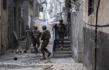 इजराइली सेना ने अल शिफा के बाद इंडोनेशियन अस्पताल को घेरा, जबालिया शिविर में भीषण लड़ाई