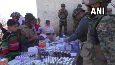 भारतीय सेना ने पुंछ ज़िले के कस्बा गांव में शून्य बिंदु नियंत्रण रेखा पर मुफ्त चिकित्सा शिविर का आयोजन