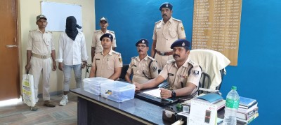 पहाड़पुर में हथियार और जिंदा कारतूस के साथ गिरफ्तार
