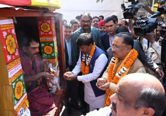 मुख्यमंत्री साय ने भगवान जगन्नाथ के रथ के पहिया की पूजा कर प्रदेशवासियों की सुख-समृद्धि की कामना
