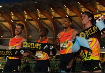 एथलेटिक्स: अमेरिकी धावकों ने यूजीन में डिस्टेंस मेडले रिले का नया विश्व रिकॉर्ड बनाया