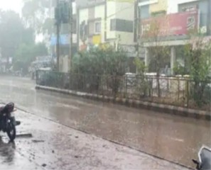 रायपुर : राजधानी समेत प्रदेश के अन्य इलाकों में बारिश , आज तेज आंधी के साथ ओले गिरने की चेतावनी