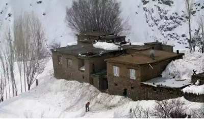 अफगानिस्तान में हिमस्खलन से भारी तबाही, 25 की मौत, बर्फ और मलबे में 30 लोगों के दबे होने की आशंका